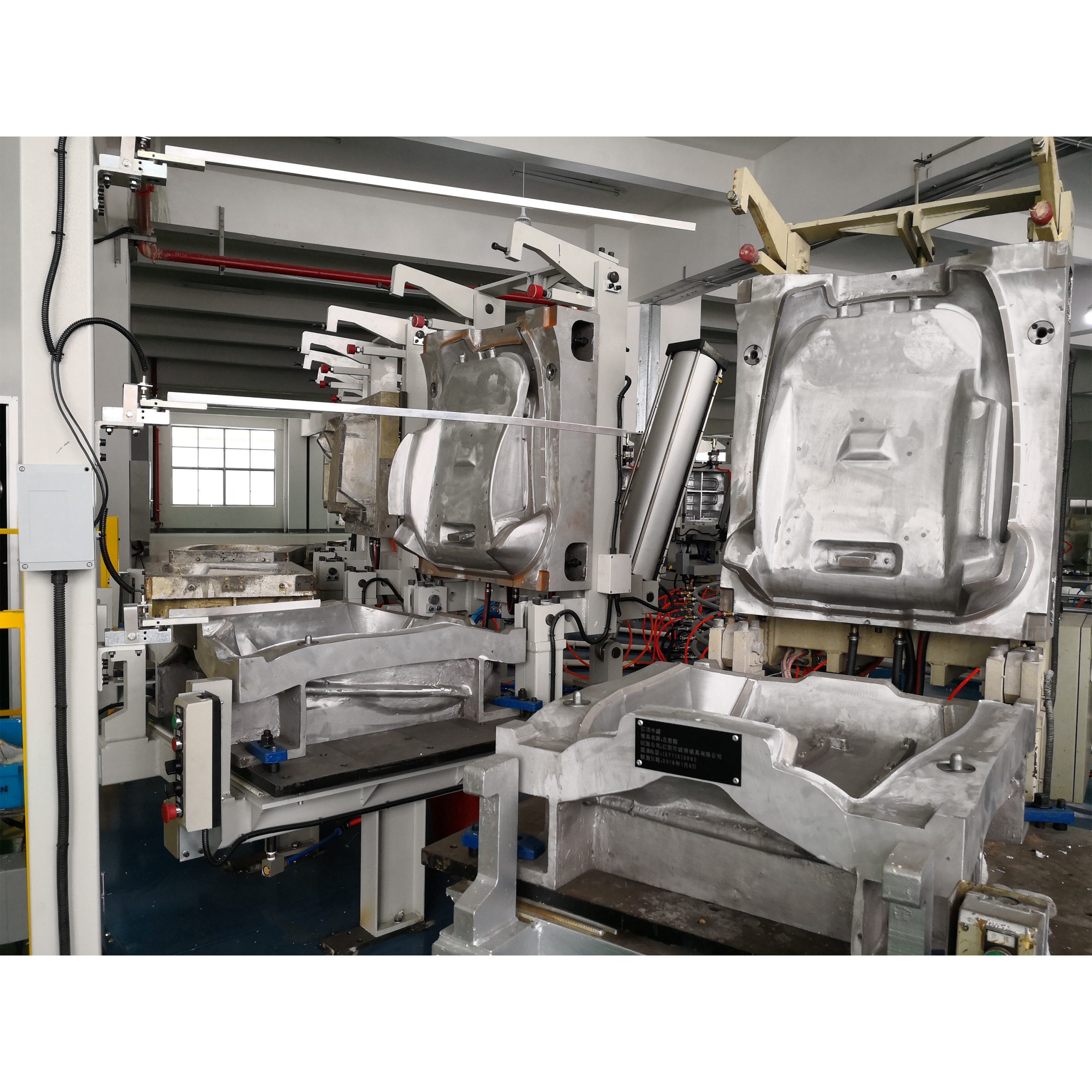 hf1e3a087afd44d3da1835fe3070855fb2